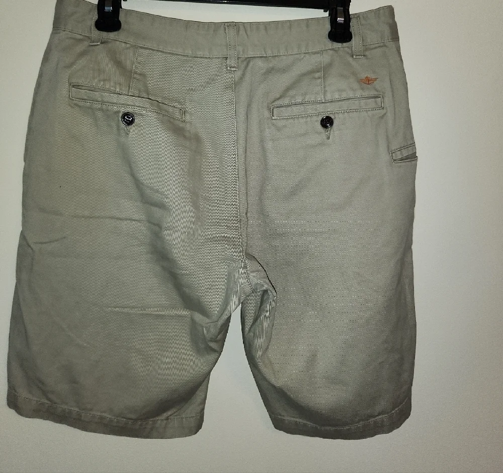 Dockers Men's Khaki Flat Front Shorts